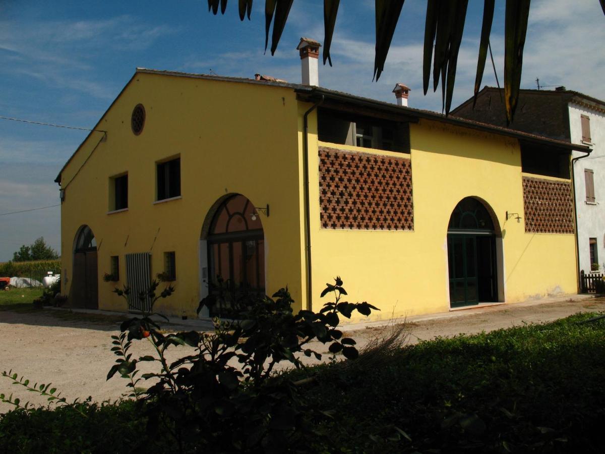 B&B Corte Cornalino Roverbella Exteriör bild